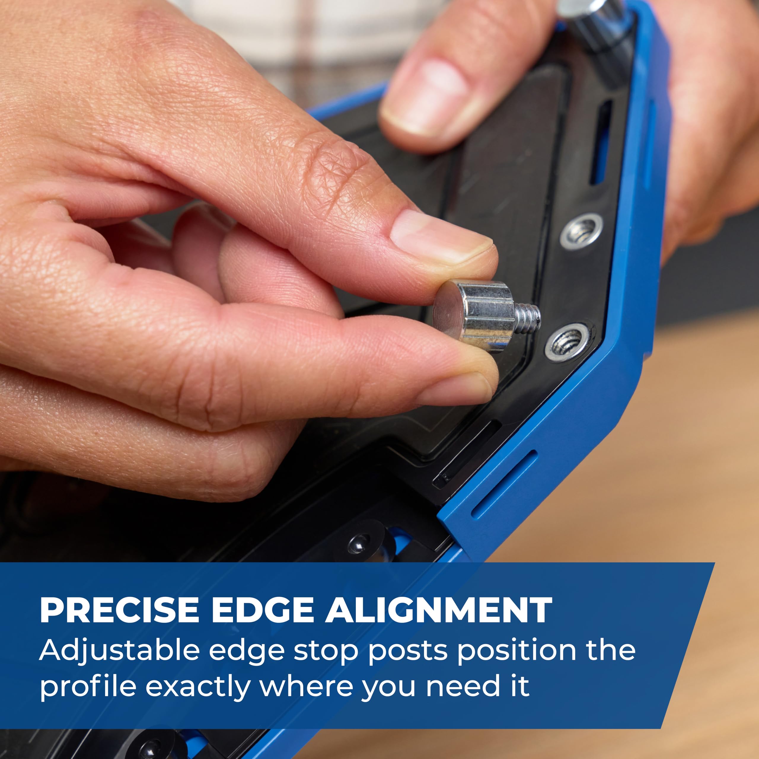 Kreg PRS1000 large handle offers comfortable control during routing.