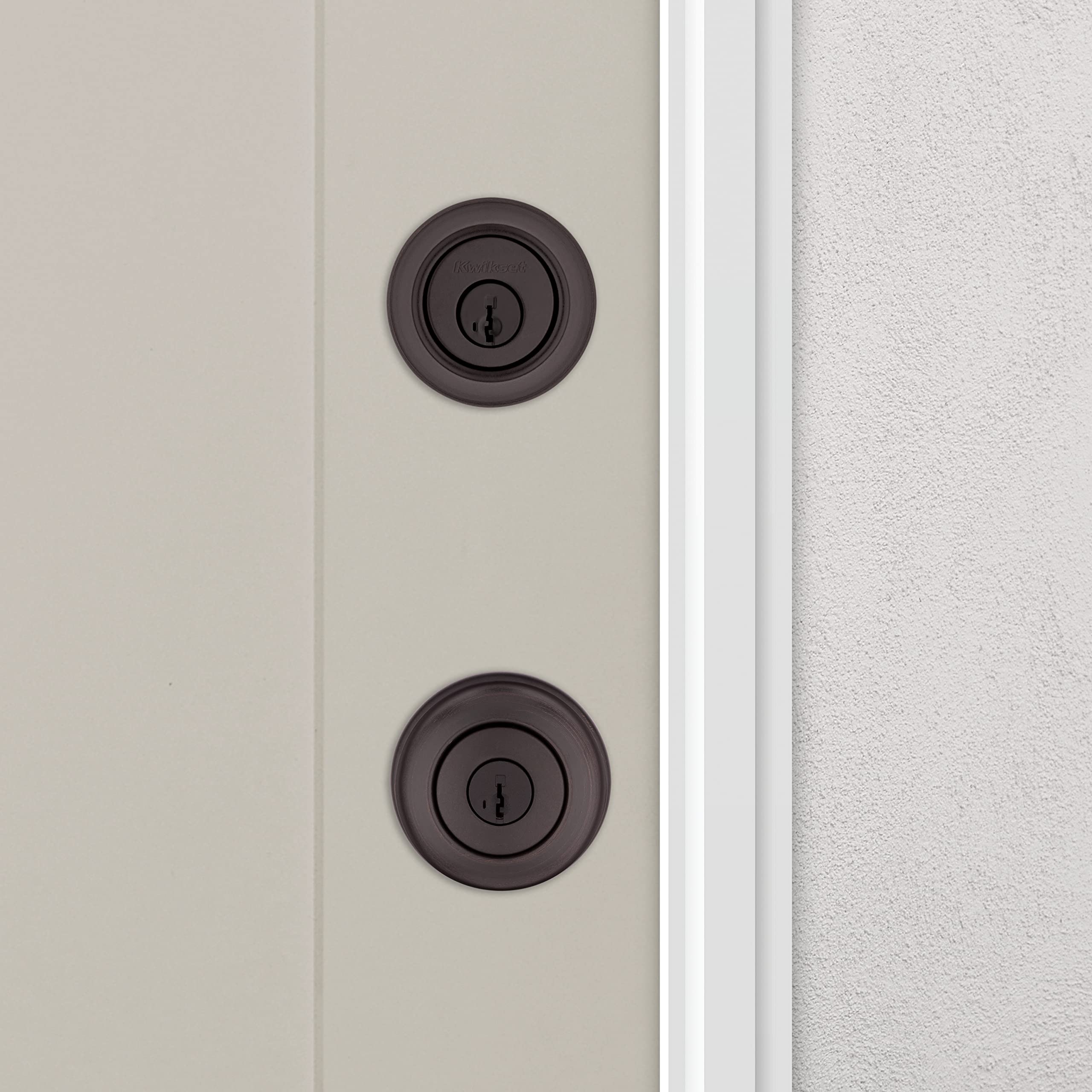 Kwikset 690 Cove front view of the combo pack for curb appeal.