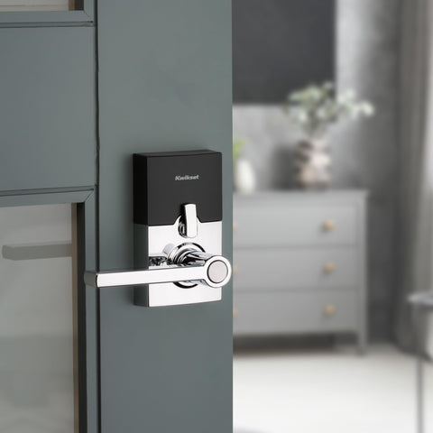 Auto-lock feature demonstrates convenient timing for security.