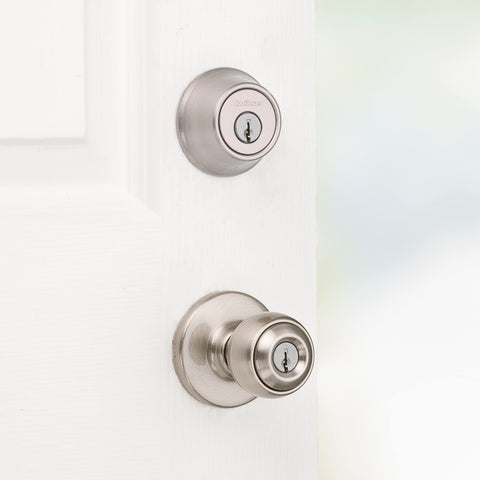 Kwikset Polo installation hardware simplifies quick, secure setup.