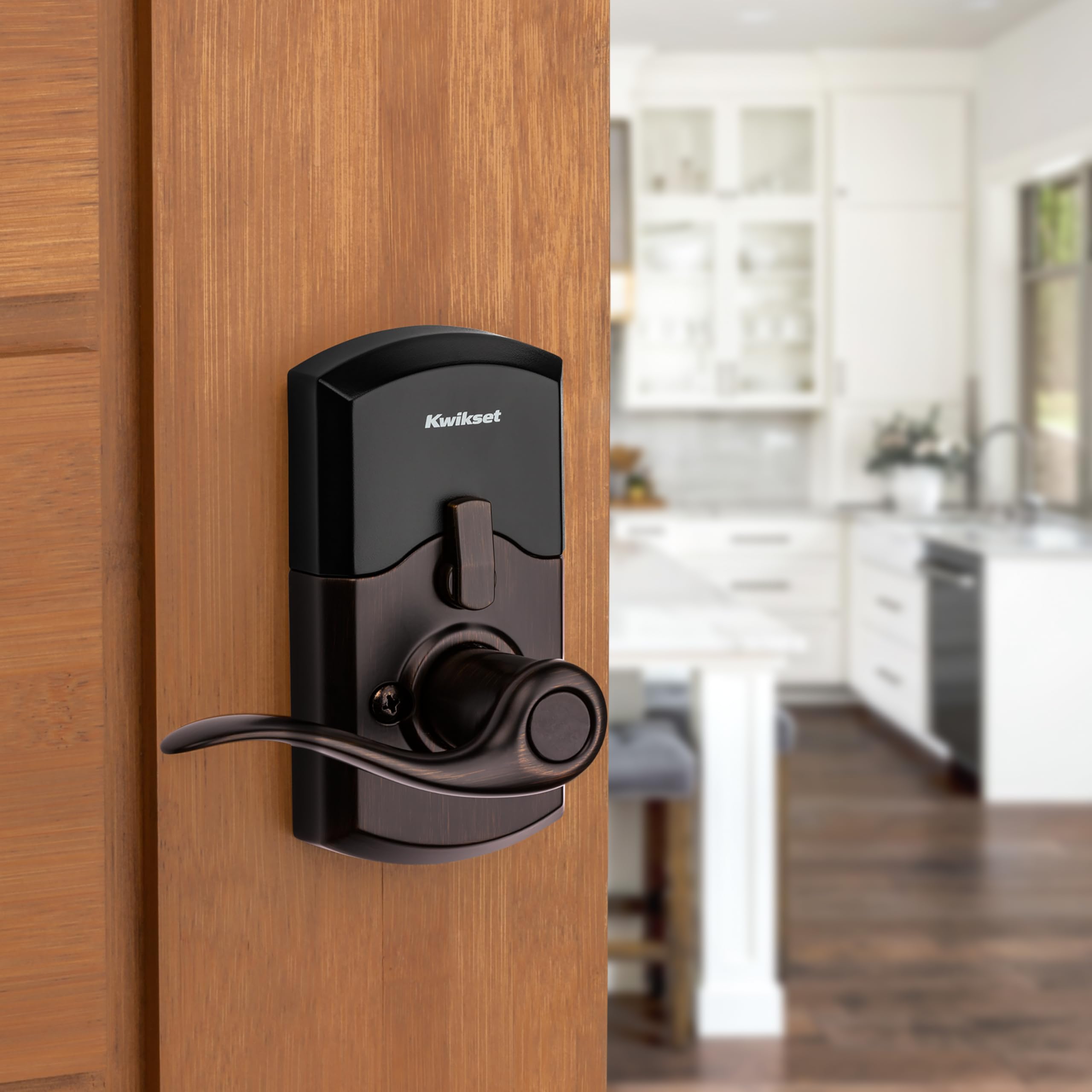 Kwikset SmartCode 917 auto-lock timing options shown for customizable security.
