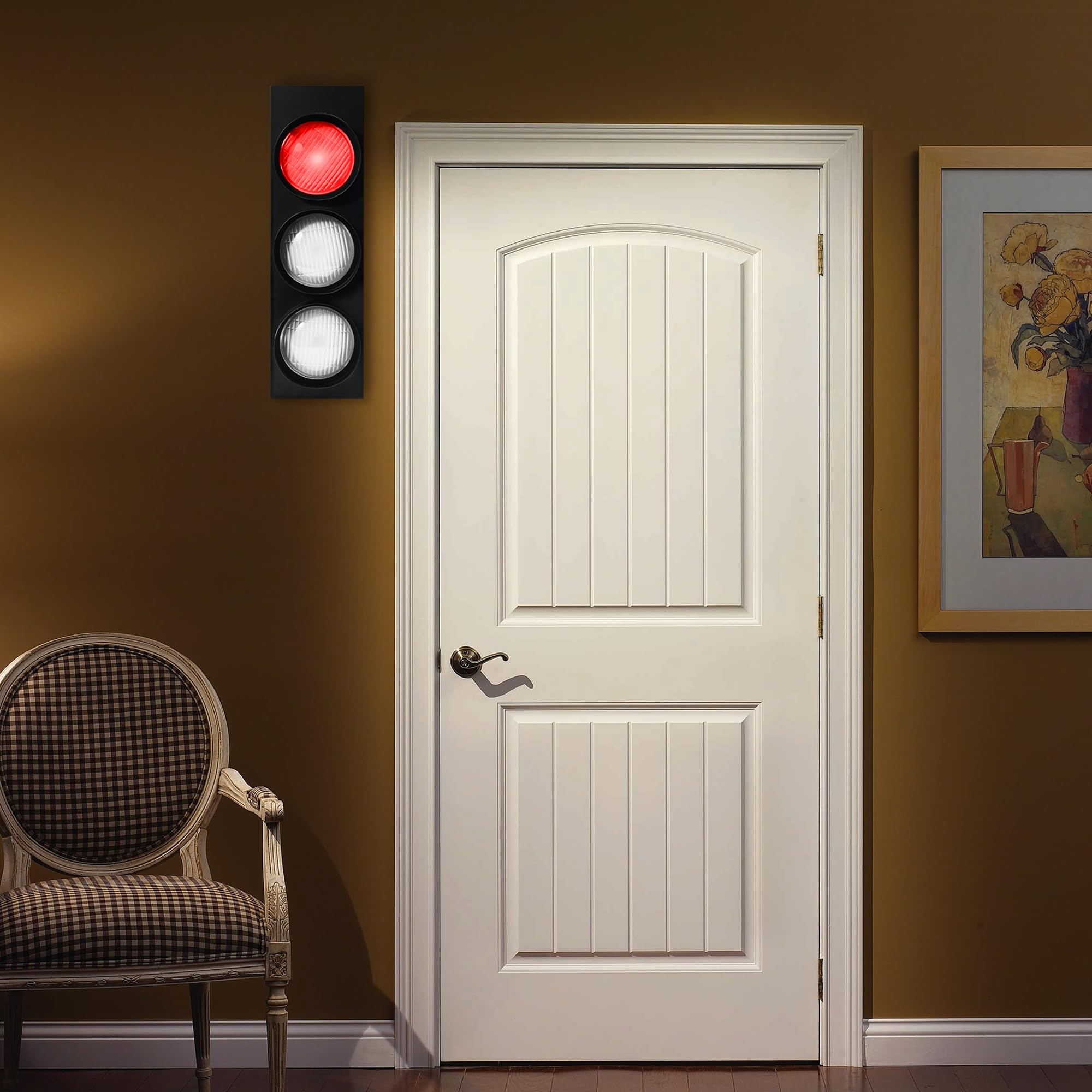 KZU Traffic Light Wall Lamp mounted vertically for wall space saving.