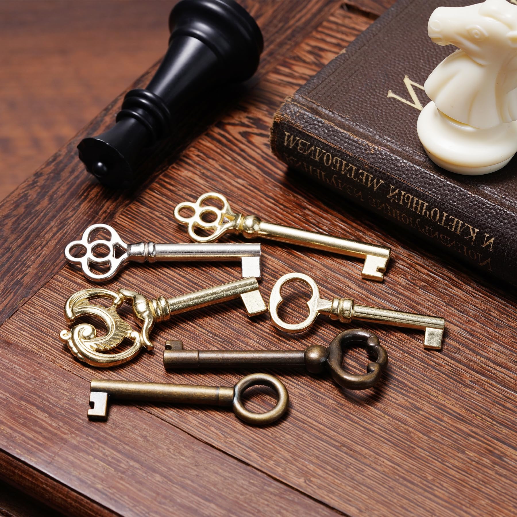 La Macaza 18-key set for traditional cabinet and door locks in antique rooms