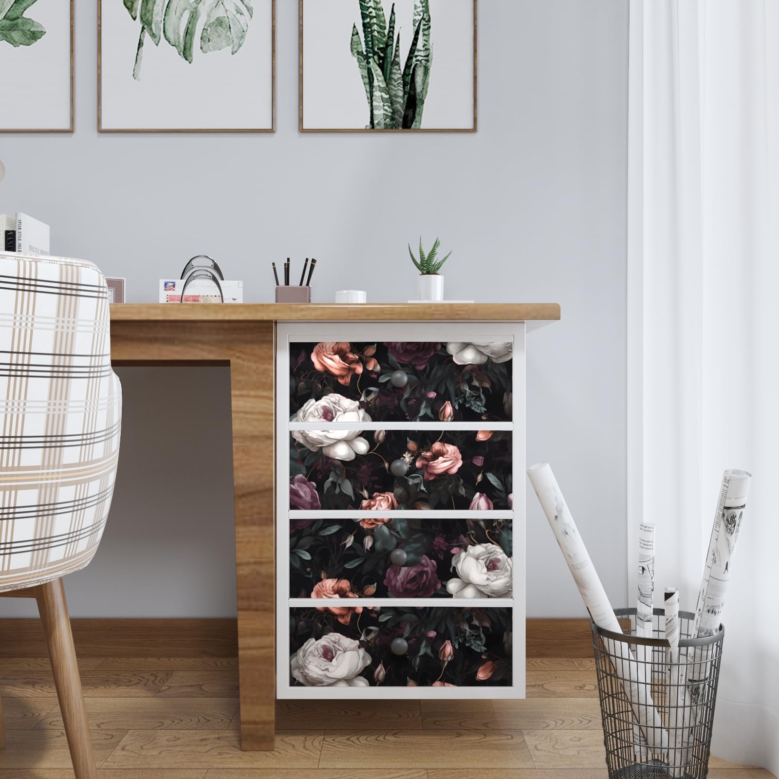 Laatse dark floral wallpaper enhances room ambiance with nature-inspired detail.