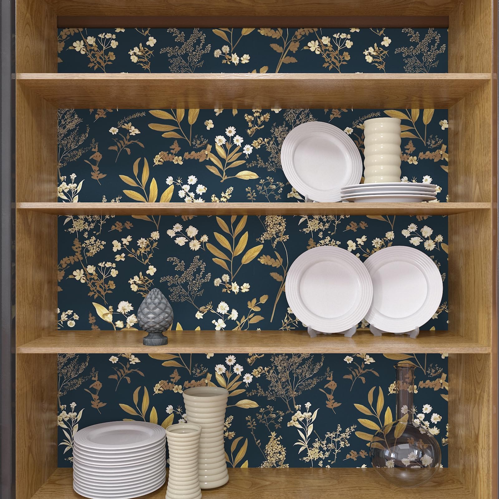 Laatse leaf design wallpaper adds vintage texture and depth