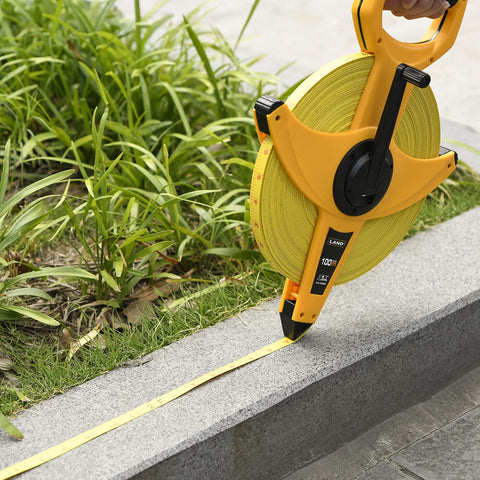 LAND half-inch blade offers sturdy, readable measurements.