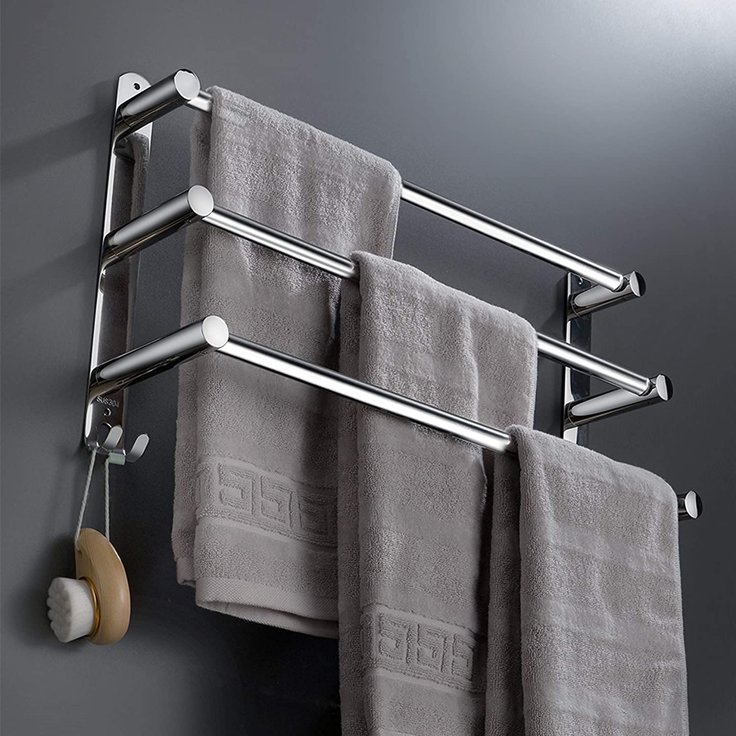 Lanliebao extendable towel bar from 20 to 30 inches for versatile wall storage.