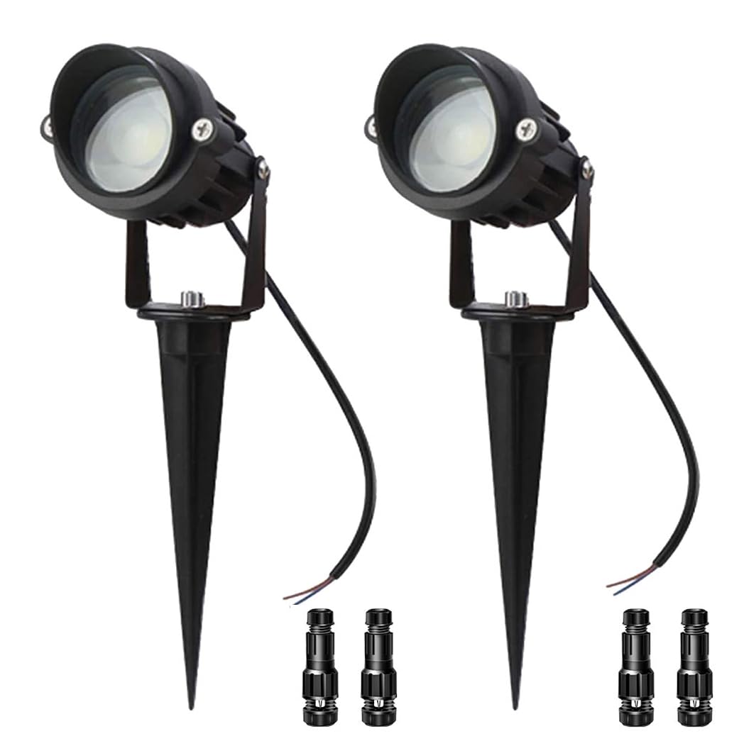 LAVAED 10W LED landscape light with warm white illumination for outdoor spaces