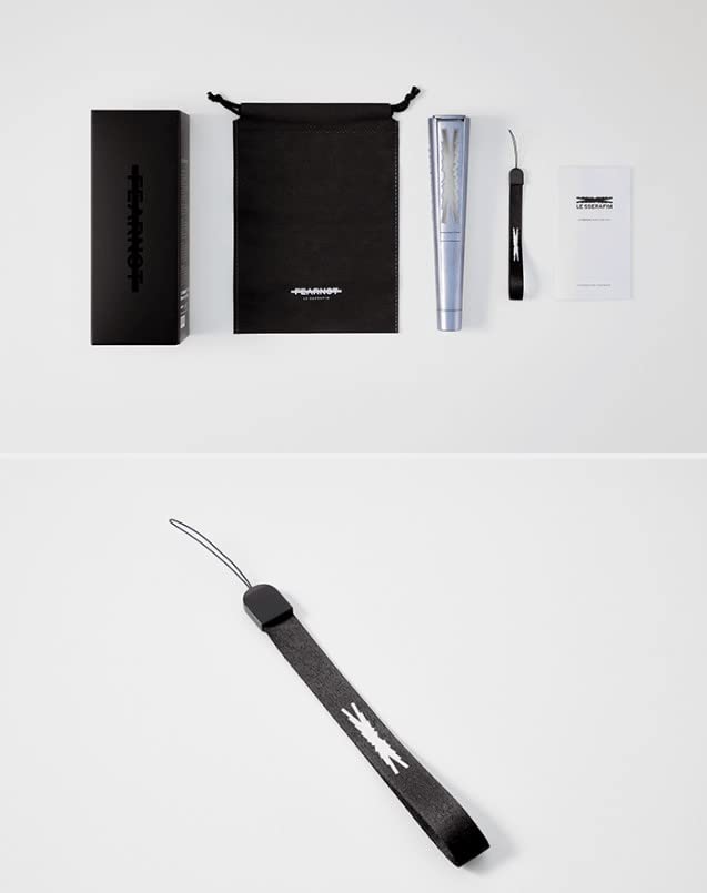 LE SSERAFIM Light Stick at a concert adding visual energy