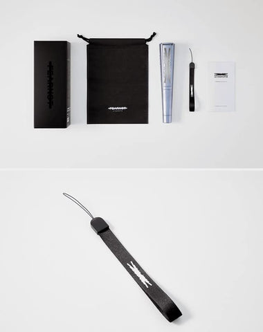 LE SSERAFIM Light Stick at a concert adding visual energy