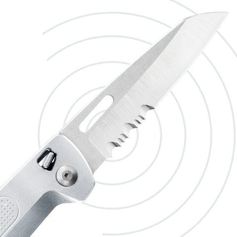 LEATHERMAN Free K4 pocket clip keeps the tool secure on clothing