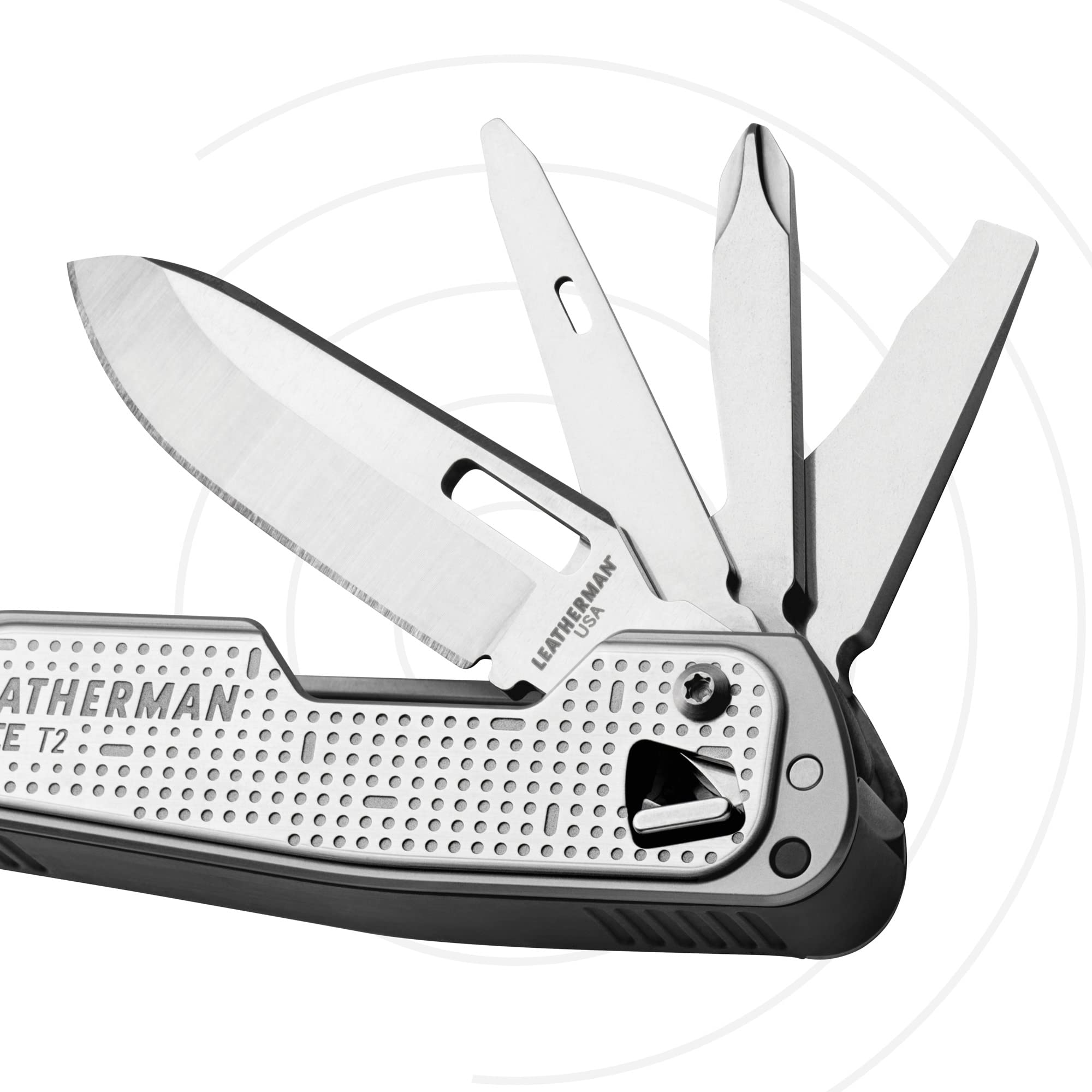 Leatherman Free T2 one-hand access in use for quick tasks
