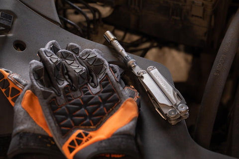 Leatherman Ratchet Driver compatible with replaceable Leatherman bits for versatility.