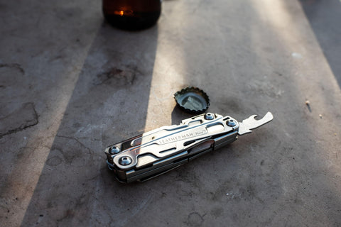 Leatherman Rev pocket clip keeps the tool within reach on the go.
