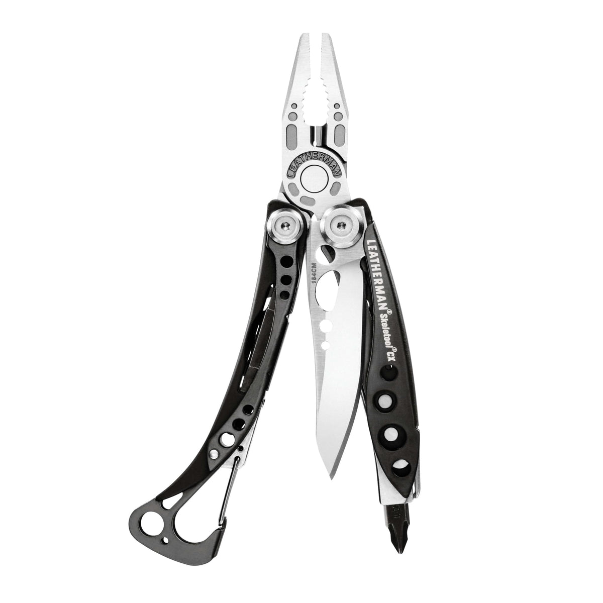 Leatherman Skeletool CX blade for everyday cutting and outdoor prep.