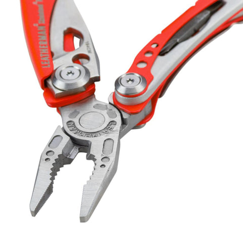 Leatherman Skeletool RX regular pliers for versatile tasks