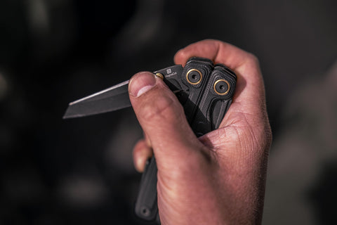 G10 handles on Wave Alpha provide secure grip and durability
