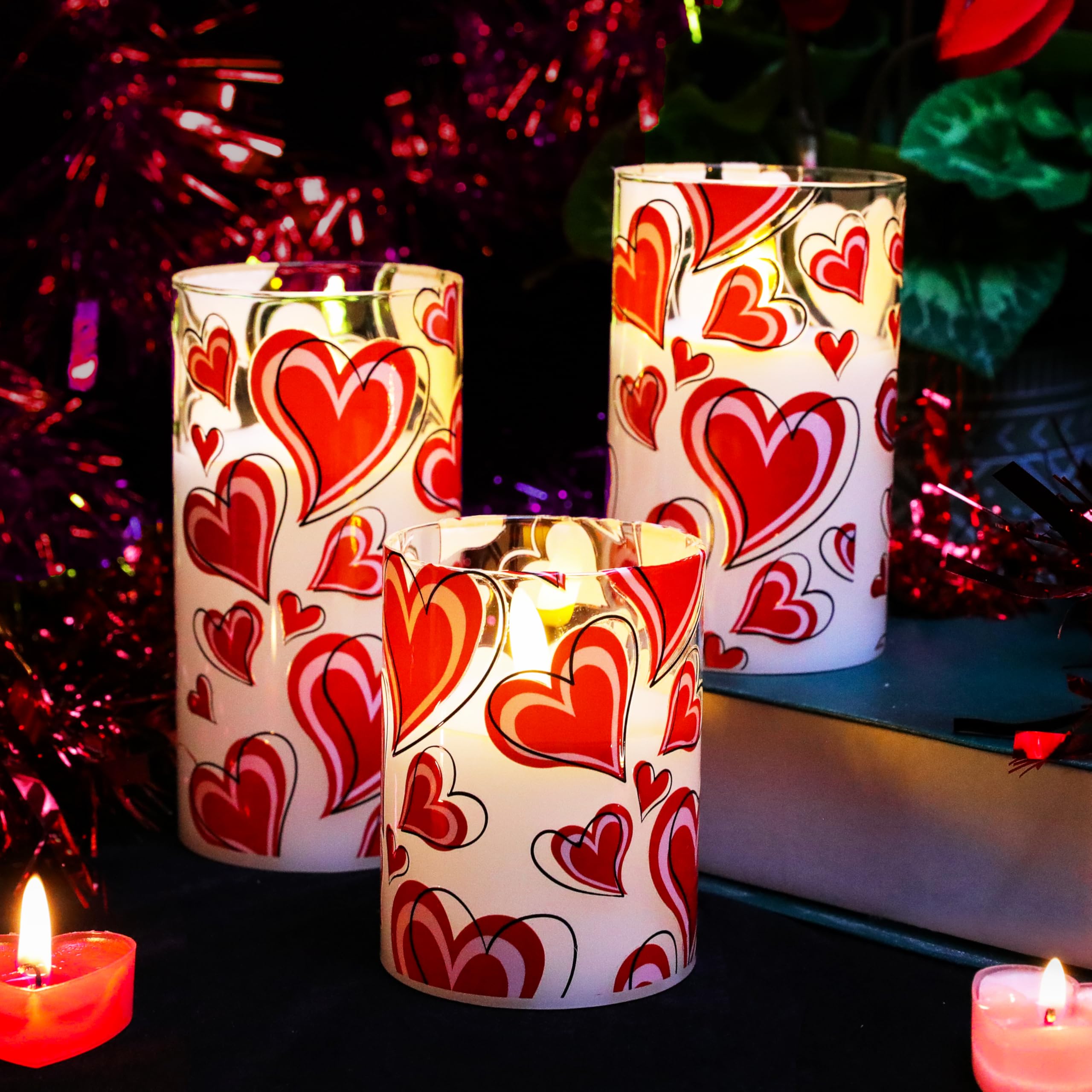 Lebelay Valentine heart candle medium offers safe lighting for romantic dinners.