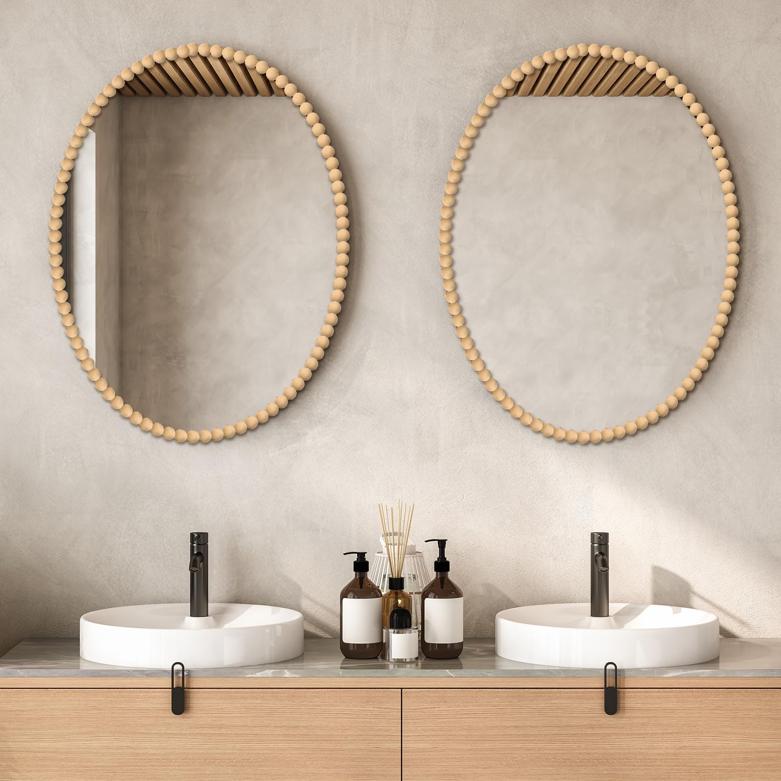 Leinuosen wall molding edges beads accent backsplashes with a refined semi-pearl touch.