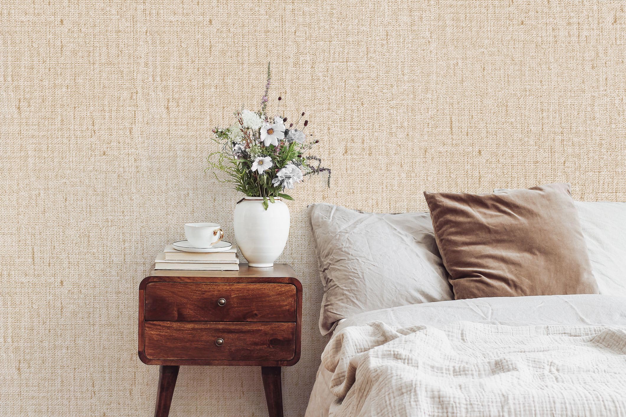 Lenify durable vinyl surface suitable for walls in bedrooms and living areas.