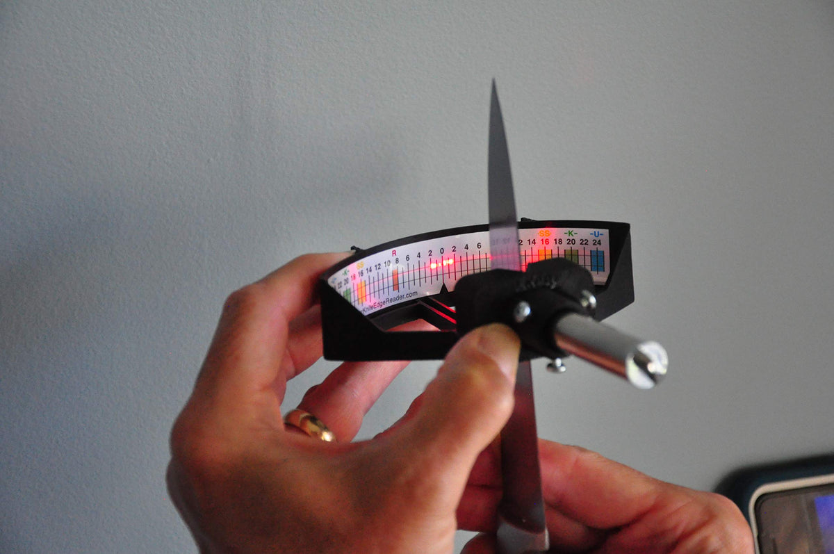 LEONARDS WAY Laser Knife Edge Reader front view aids precise edge angle measurement.