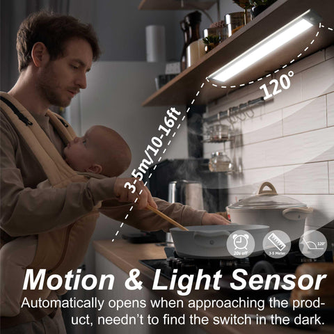 LEPOTEC magnets allow easy attachment to metal surfaces for quick lighting.