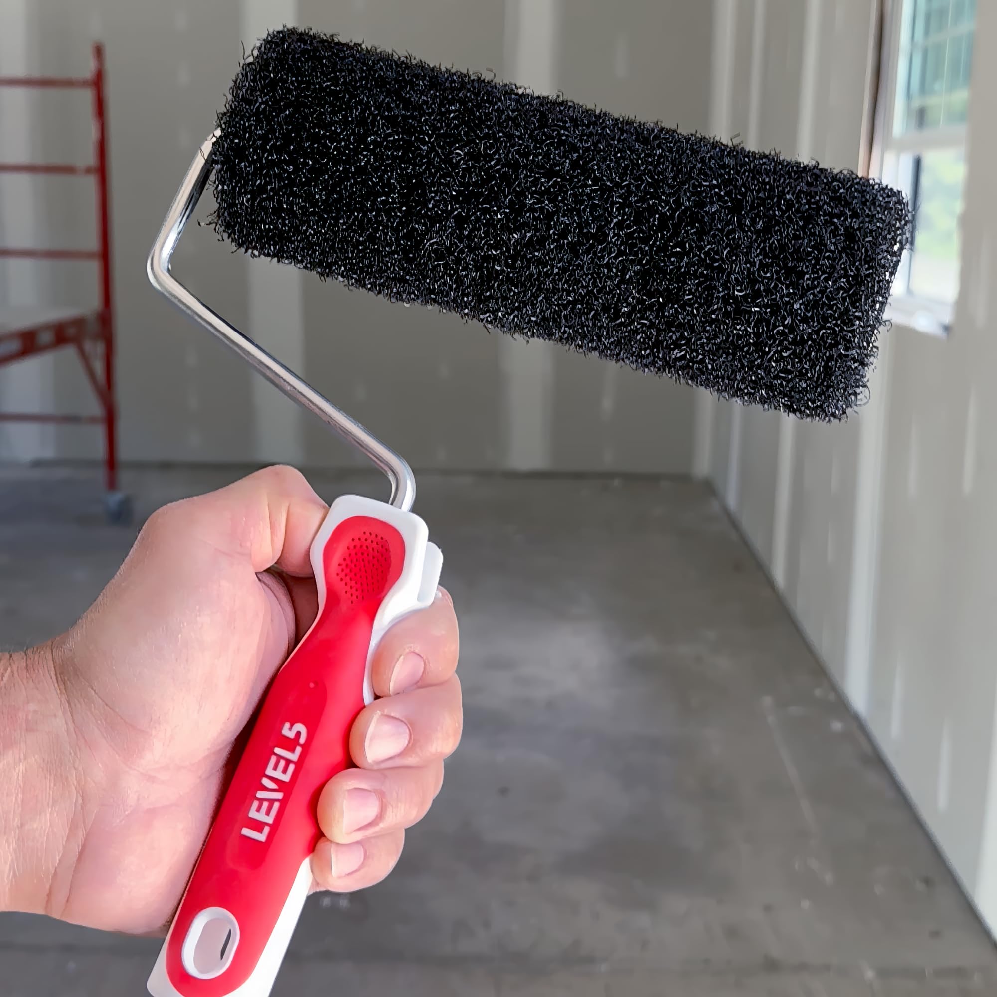 LEVEL5 nap detail shows 1/2-inch reticulated polypropylene for high compound pickup