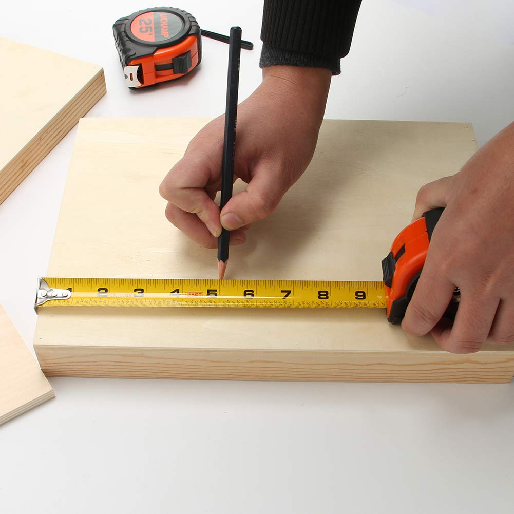 LICHAMP ergonomic case design enables comfortable one-handed measuring.