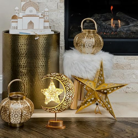 Lifnatty boho decor moon lamp pairs with rustic interiors.