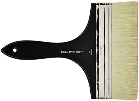 Liquitex 8-inch brush with ergonomic handle supports comfortable long sessions
