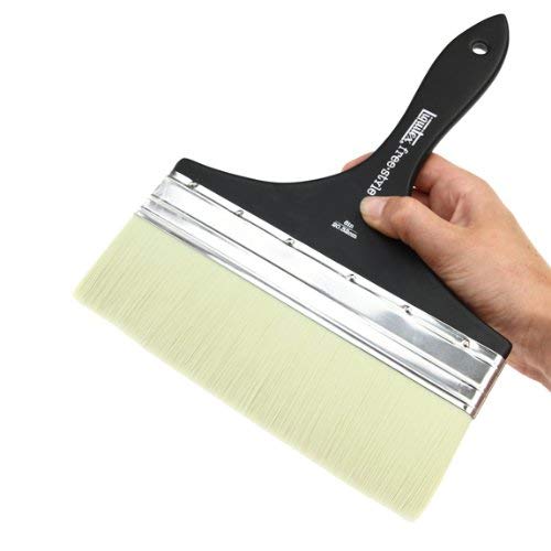 Liquitex Broad Flat brush head offering robust performance for large-scale projects