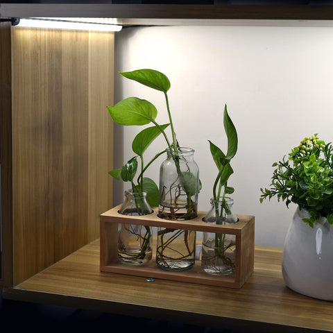 Litever LED Safe Light Kit includes two-way splitter for easy expansion