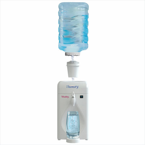 Little Luxury Vitality filter silicone-seal close-up showcases leak-proof fit.