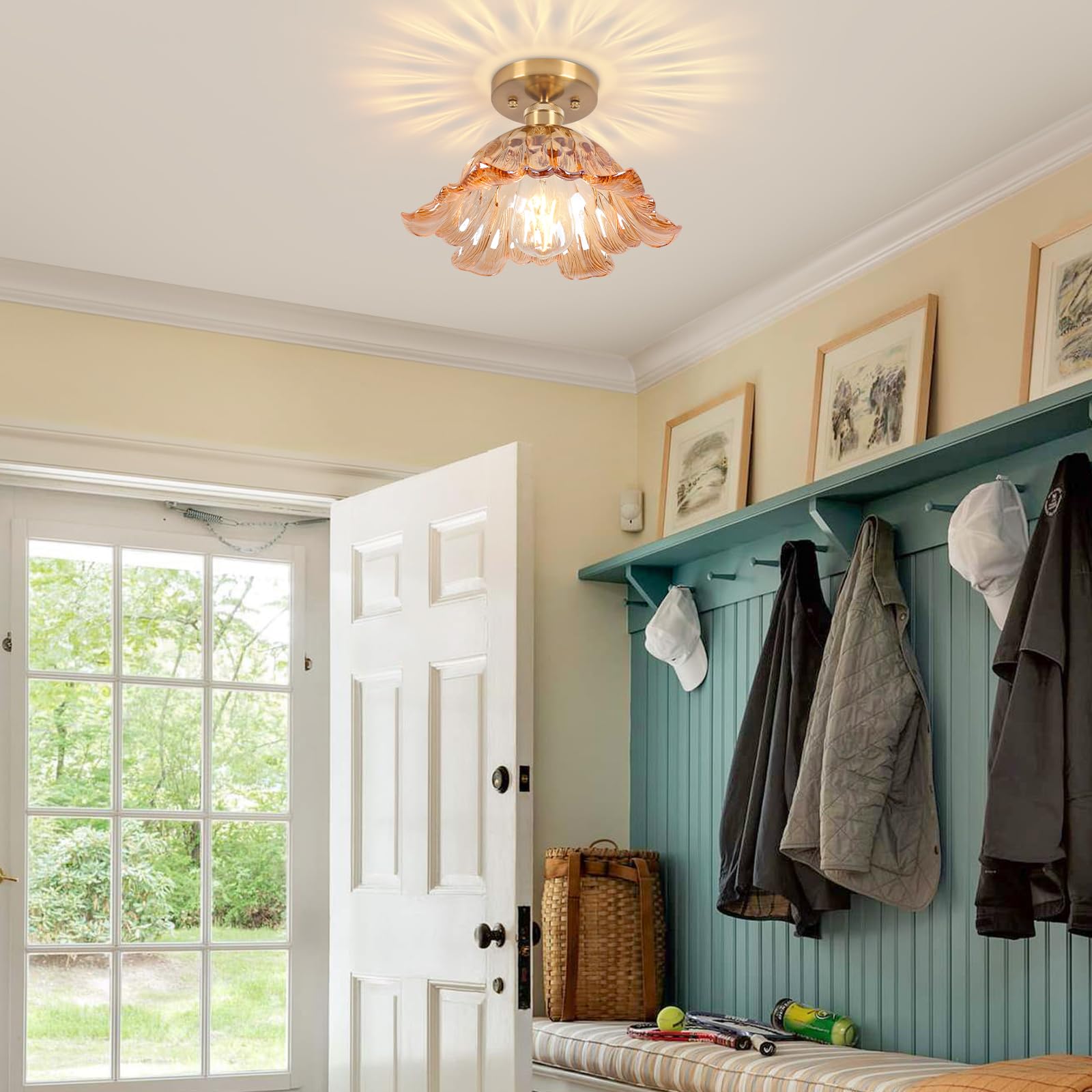 Loiogohot crystal metal fixture blends durability with classic charm.