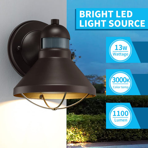 IP65 weatherproof metal body of LONEDRUID lantern withstands rain and snow.