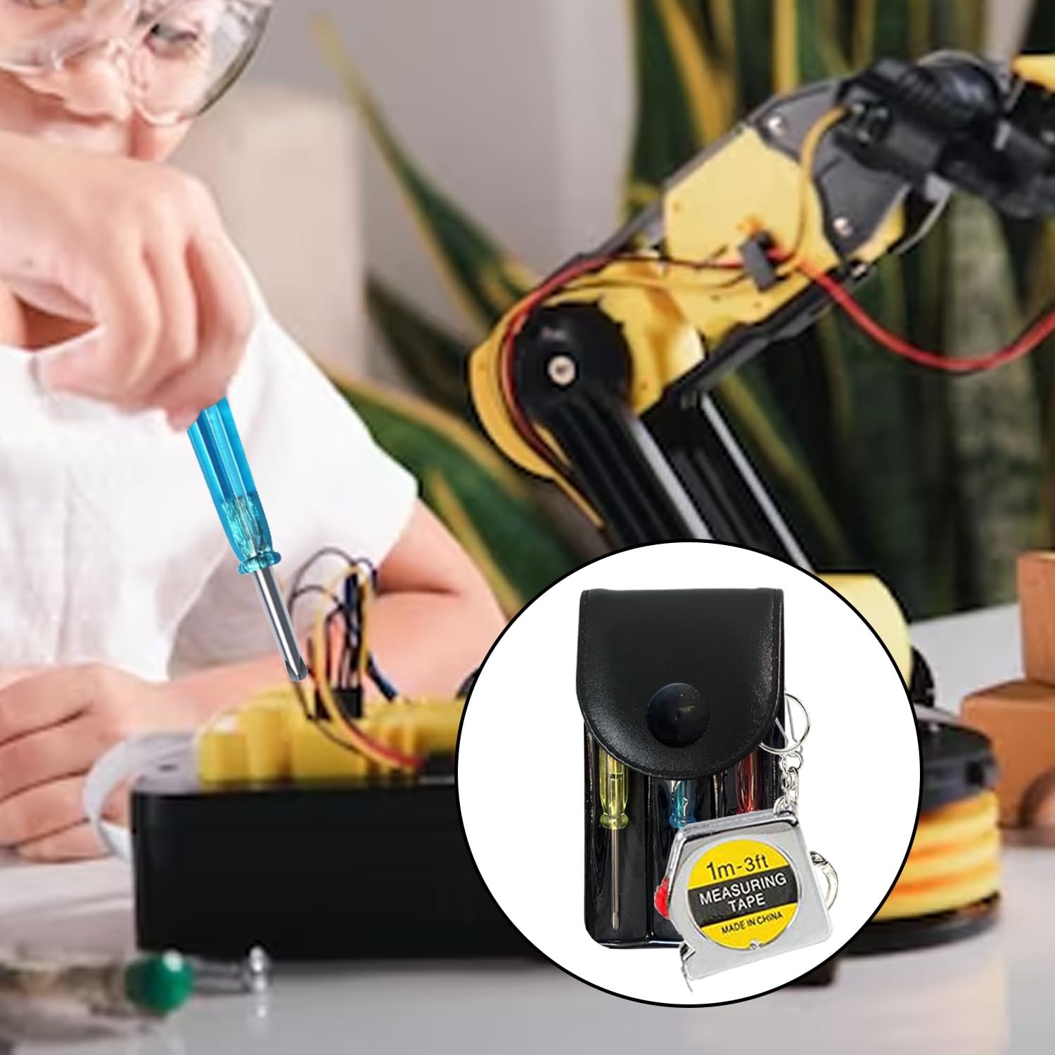 LonlyEagle mini tape measure 1m for precise quick measurements.