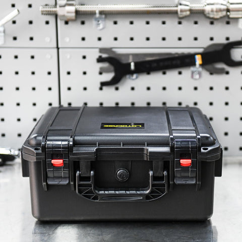 Durable LOTOCASE latch system for reliable daily use