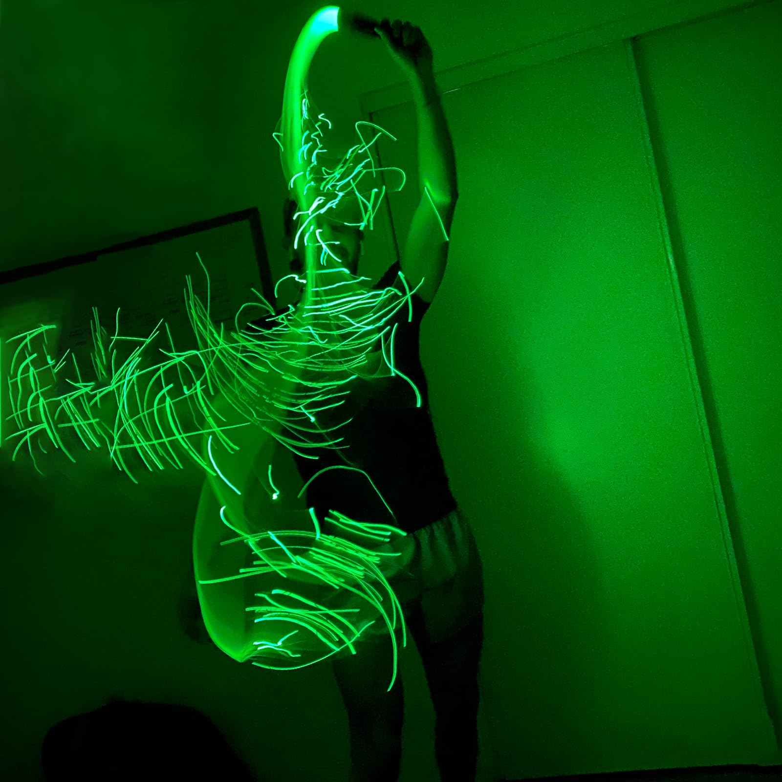 LQMEILI end-glow fiber ends add bright accents to visuals.