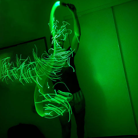 LQMEILI end-glow fiber ends add bright accents to visuals.