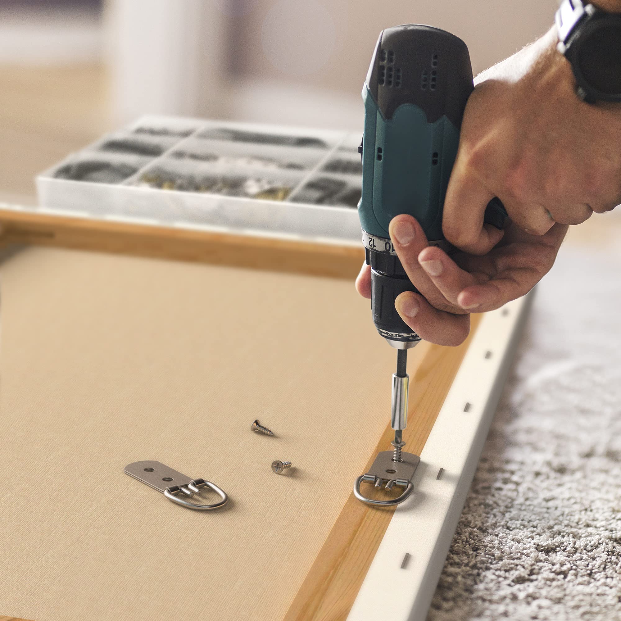 LuckyBeeBo hanging hooks set enables quick, clean picture installation.