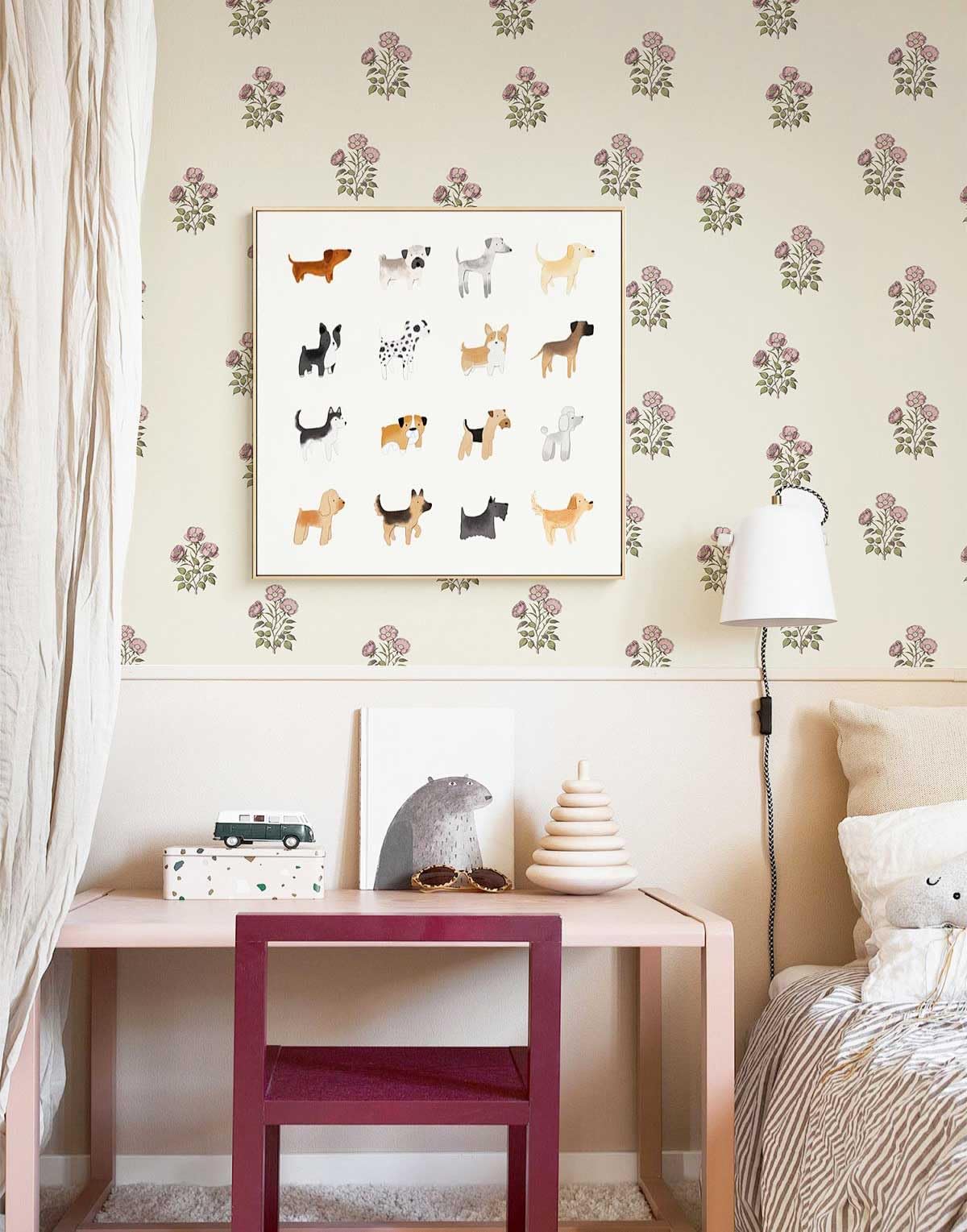 LUKUUI long-roll wallpaper for accent walls; seamless large-area coverage.