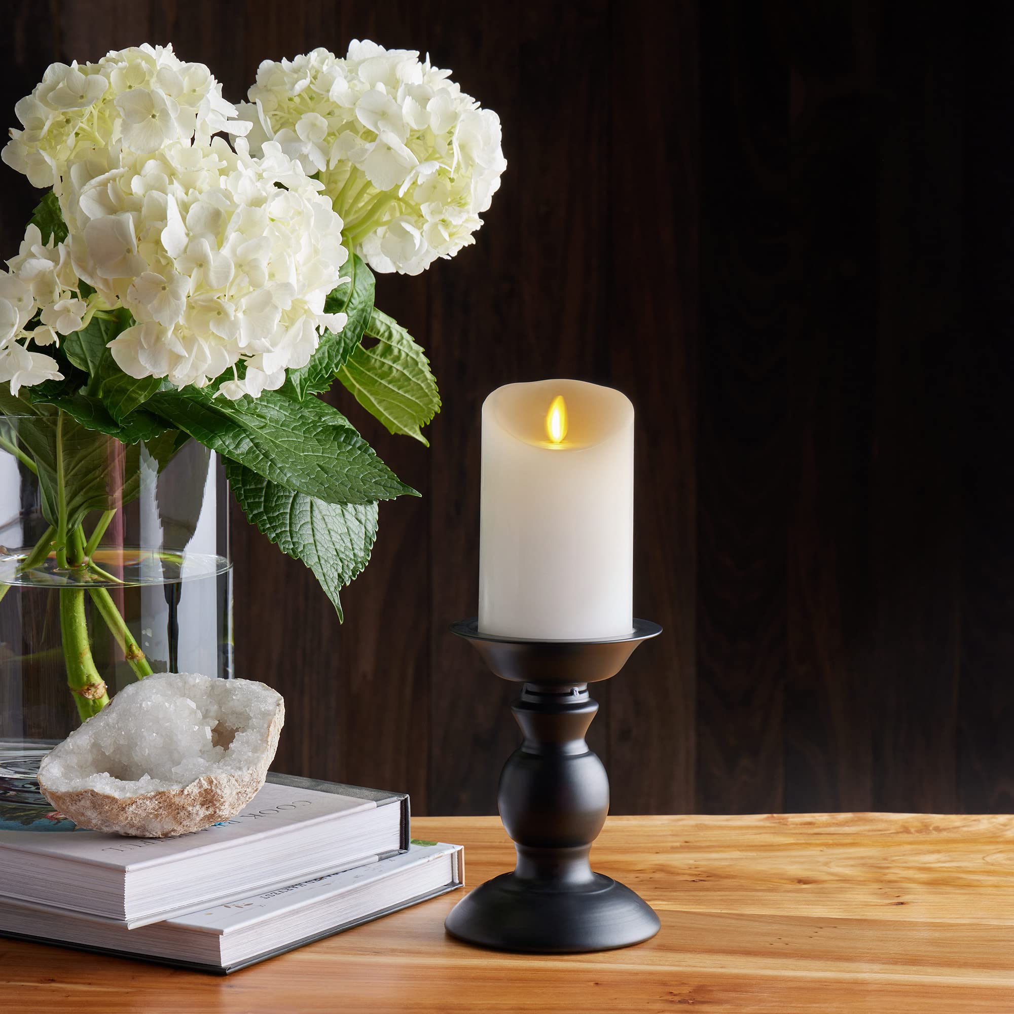 Luminara uses 2 C batteries for long, maintenance-free runtime.
