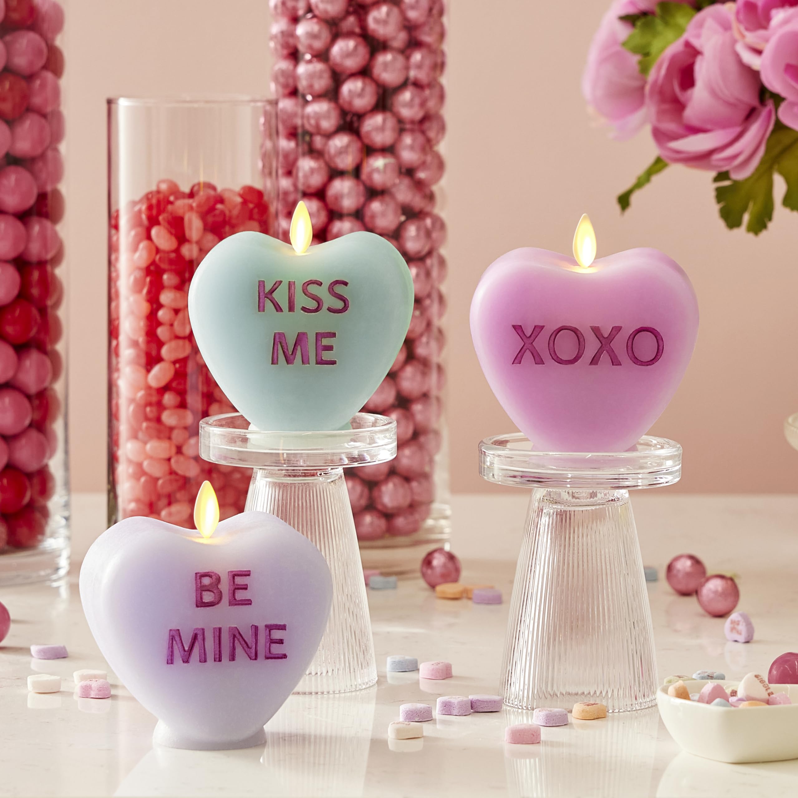 Luminara Candy Heart is remote-ready for convenient control in dim dining settings.