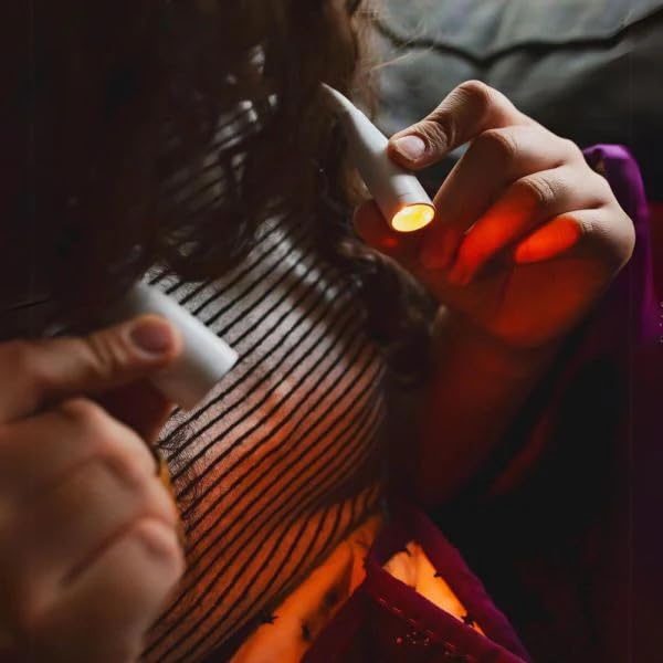 LUMOS Knitting Light Lavender variant adds style to your workspace.