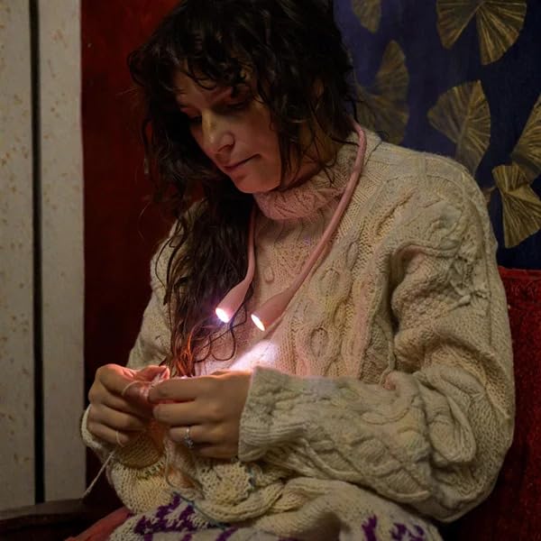 LUMOS Knitting Light lightweight and compact design for daily use.