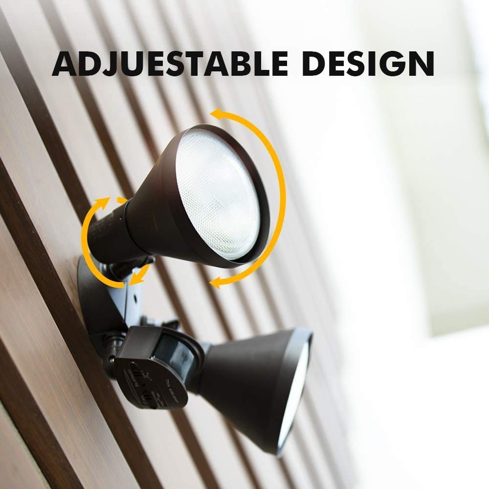 LUTEC 6211BZ-PIR23A motion-activated security light over a yard