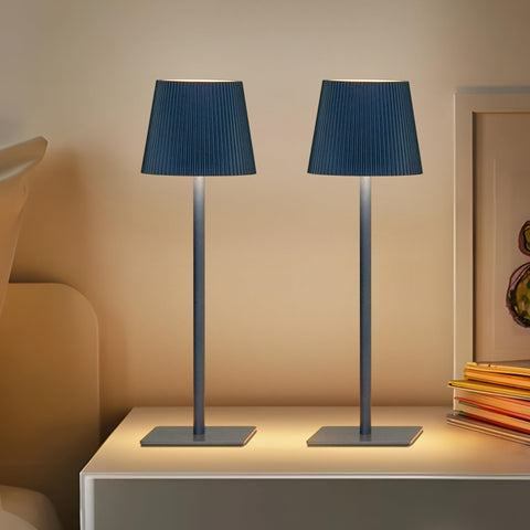 LUTEC rechargeable desk lamp showing three color temperatures and dimming