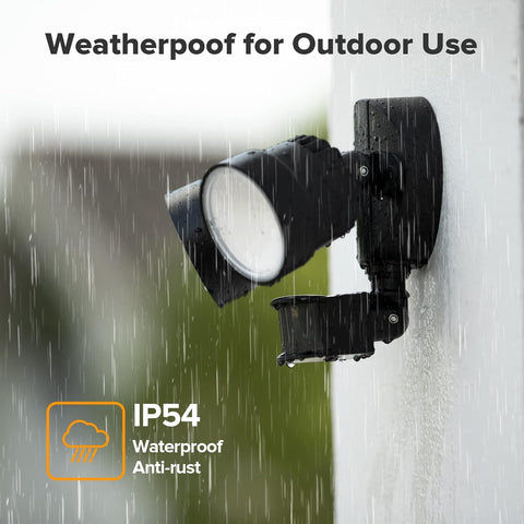 LUTEC Shrimp P6221B-PIR24 26 LEDs ensuring consistent brightness across spaces.