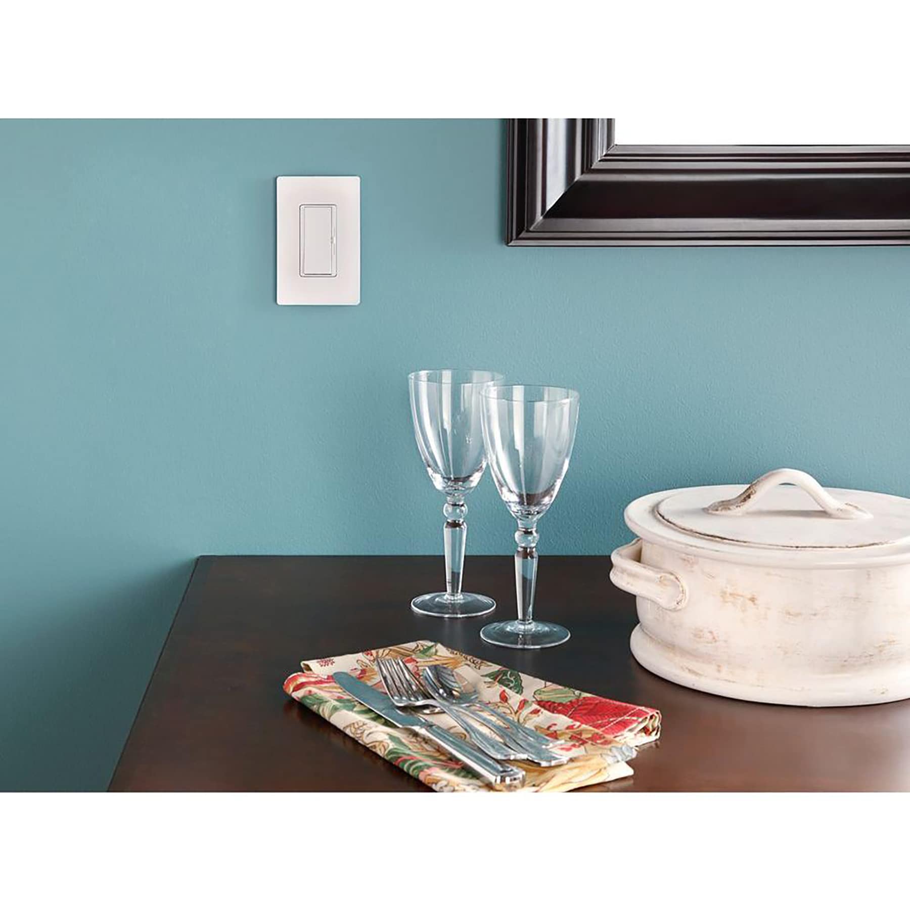 Lutron Claro compatible with Caseta and other popular switches