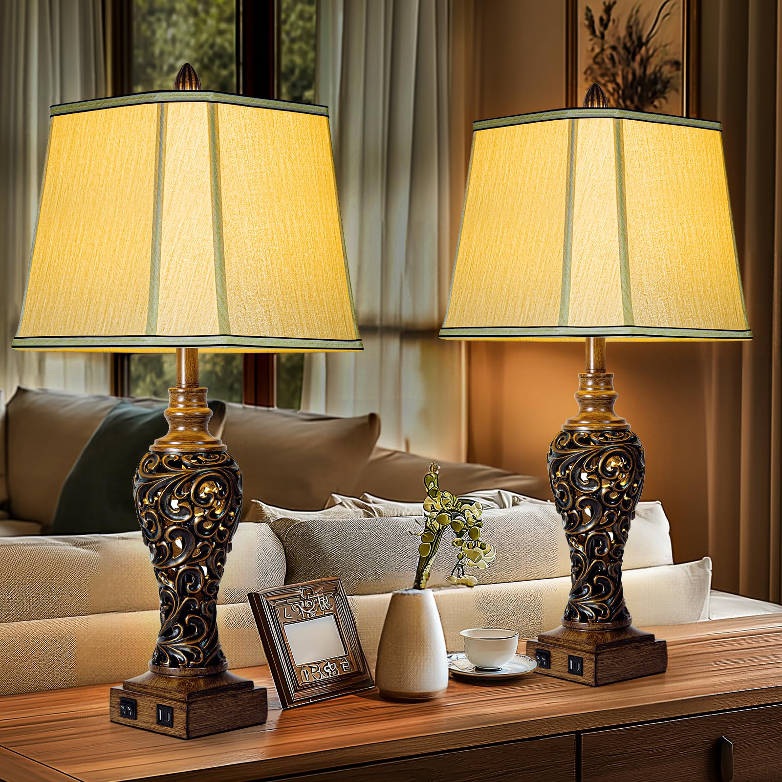 LuxSight per-lamp USB-A and USB-C ports for convenient charging.